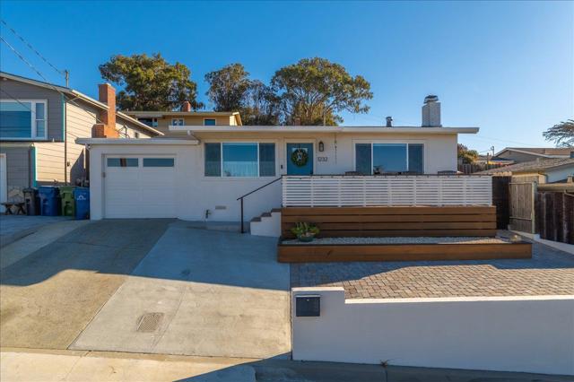 1232 Vallejo Street, Seaside CA: https://media.crmls.org/mediaz/61026bb1-4b27-4999-85b0-22471dbdb633.jpg