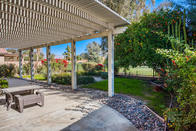 Image 25 of 43 For 49530 Lincoln Drive