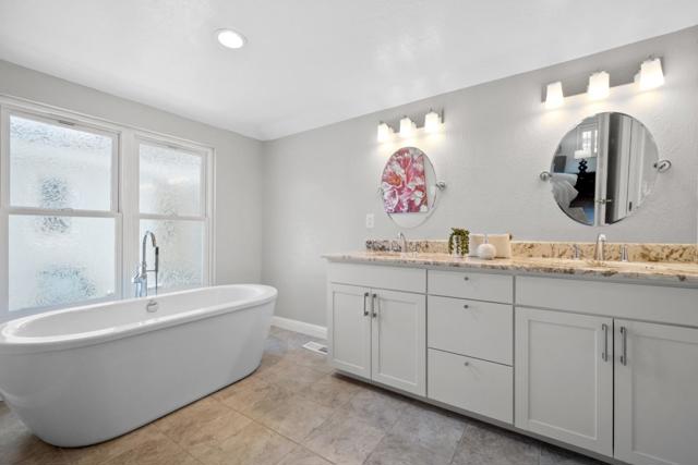 20 Sara Lane, Alamo CA: https://media.crmls.org/mediaz/6102c79a-fd72-468f-bed6-1ec10b8fc923.jpg