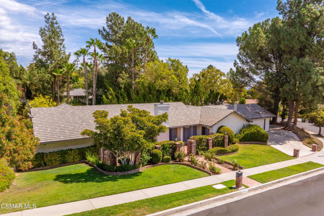 20027 Hiawatha Street, Chatsworth CA: https://media.crmls.org/mediaz/6103d843-1571-45e7-81e9-d1f6c627672d.jpg