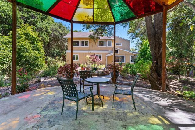 825 Skyward Drive, Aptos CA: https://media.crmls.org/mediaz/61046548-53af-4874-a483-8ace66fdc983.jpg