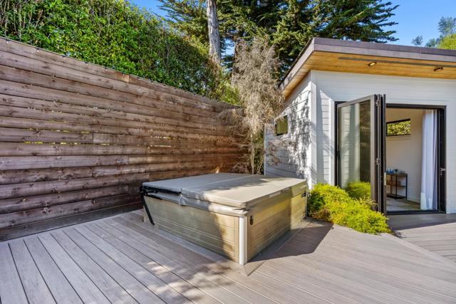 2200 Dolphin Drive, Aptos CA: https://media.crmls.org/mediaz/610505a8-1ff9-46c3-bbbe-fa94d2c206a5.jpg