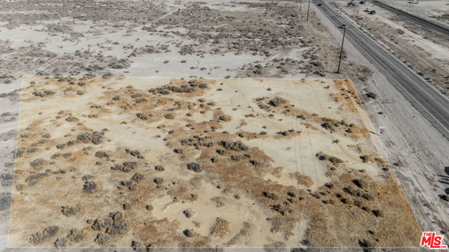 0 Sierra Hwy & Patterson Rd., Rosamond CA: https://media.crmls.org/mediaz/61050762-92f4-437a-8e90-94c108ece842.jpg