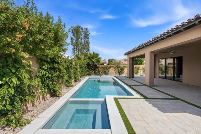 78420 Heritage Way, La Quinta CA: https://media.crmls.org/mediaz/610590d8-aaca-4173-9fc5-579efec2a5b9.jpg