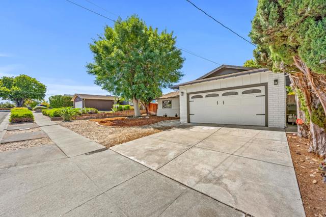 2361 Panoramic Drive, Concord CA: https://media.crmls.org/mediaz/6105afab-fa49-46cd-9fb8-3496d45046f4.jpg
