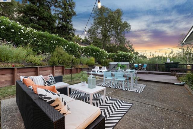 124 MARSHA PLACE, Lafayette CA: https://media.crmls.org/mediaz/6105e658-7fbe-4b1b-b087-3b1f00a6b236.jpg
