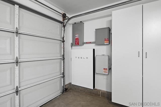 2701 Villas Way, San Diego CA: https://media.crmls.org/mediaz/6105ffa7-9415-44a1-afac-eddc11538296.jpg