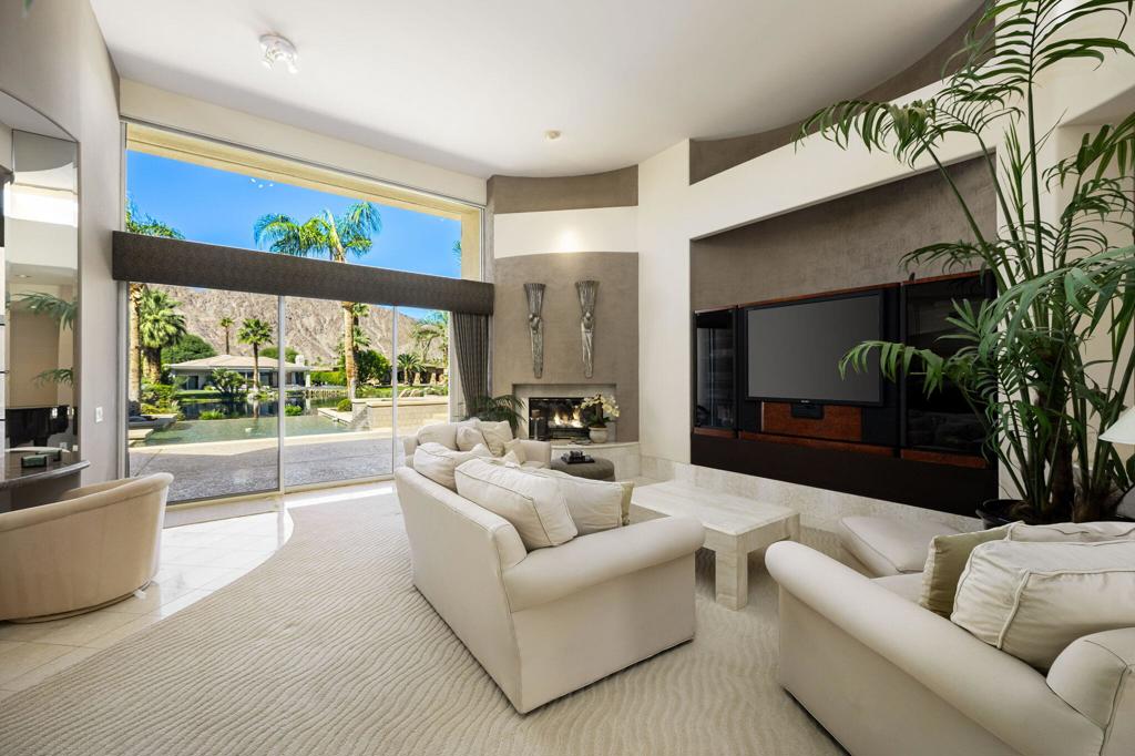 MLS #219135920DA image #9