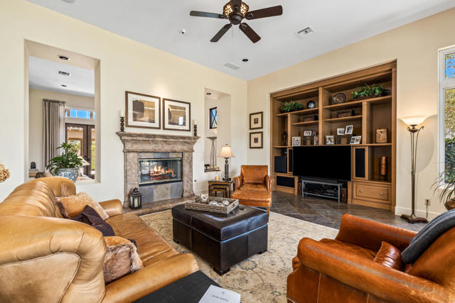 56025 Village Drive, La Quinta CA: https://media.crmls.org/mediaz/61075265-569c-4d20-8502-1110c1877f91.jpg