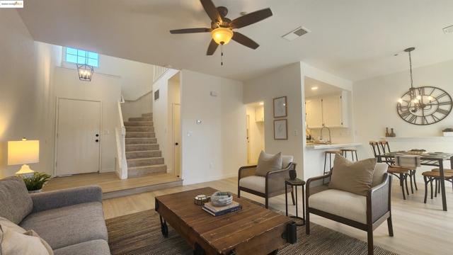 128 Harris Cir, Bay Point CA: https://media.crmls.org/mediaz/6107e4a4-1c02-4d6b-9f3a-402ceba403f3.jpg