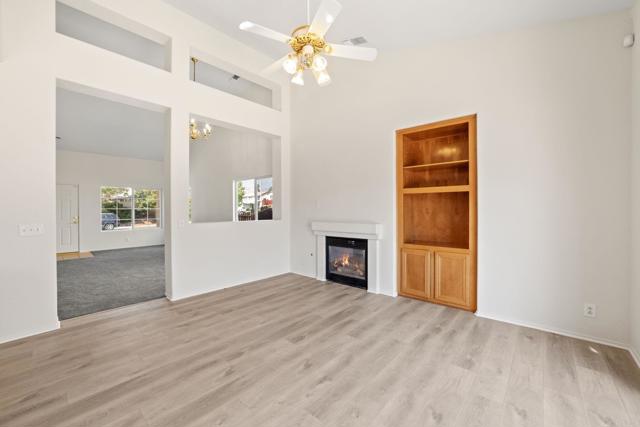 1115 Brown Bear Trail, Beaumont CA: https://media.crmls.org/mediaz/6107ee3a-8787-4e01-9847-924bdafcddd4.jpg