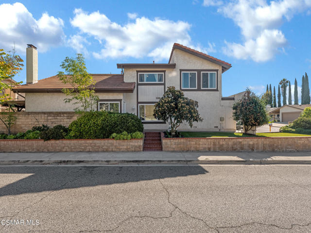 190 Donegal Avenue, Newbury Park CA: https://media.crmls.org/mediaz/6108644f-84b4-4a80-b2e3-8e1c7cdf6bae.jpg