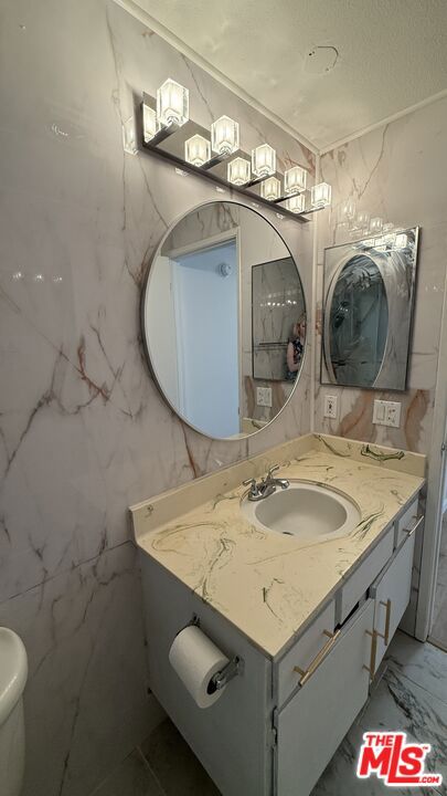 14144 Dickens Street, Sherman Oaks CA: https://media.crmls.org/mediaz/61089ec6-733e-4e7a-b14b-e95361ef60b4.jpg