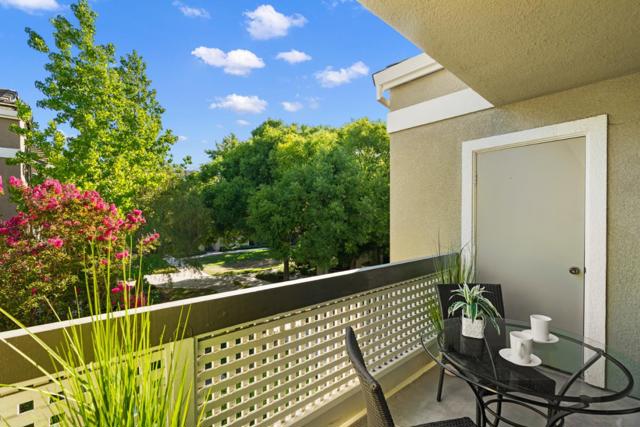 5981 Lake Hennessy Court, San Jose CA: https://media.crmls.org/mediaz/6108a411-079e-4a7c-86fc-31f1dc684c96.jpg