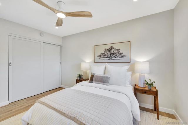 11384 Almazon St, San Diego CA: https://media.crmls.org/mediaz/6108d16c-b326-41c7-8d22-579af55afc37.jpg