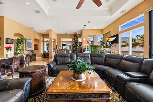 54195 Alysheba Drive, La Quinta CA: https://media.crmls.org/mediaz/6109dbcb-9b9f-4c95-a4ef-2b382d331cc6.jpg