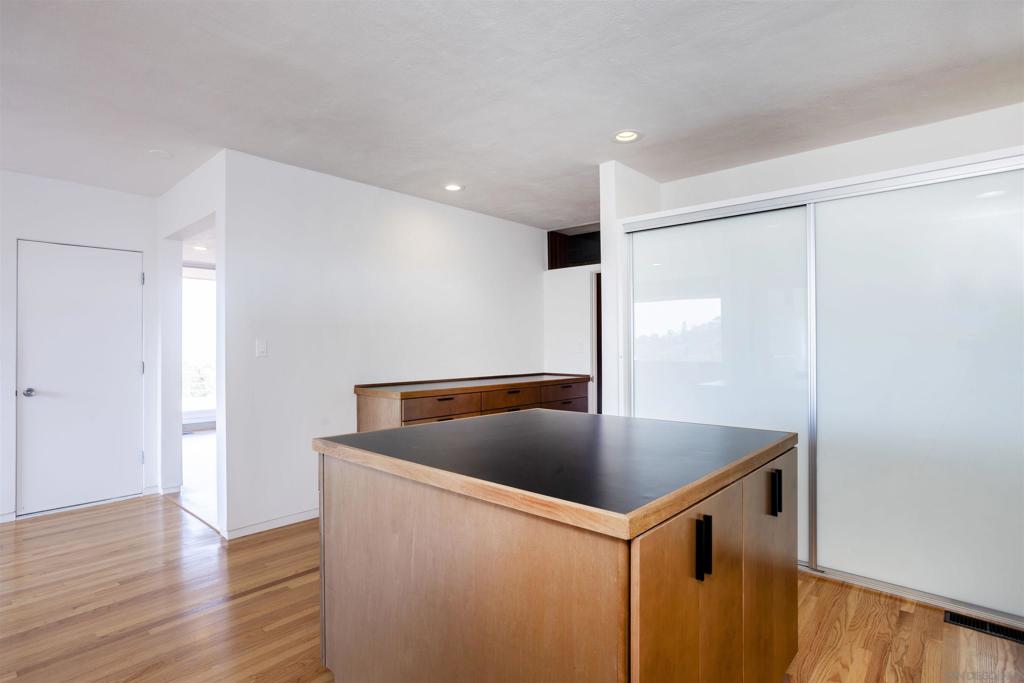 MLS #250043827SD image #12