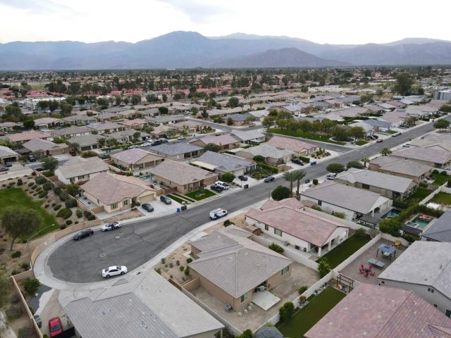 82982 Wheatley Court, Indio CA: https://media.crmls.org/mediaz/610a5008-2d4e-473a-ad41-86efabf52ef5.jpg