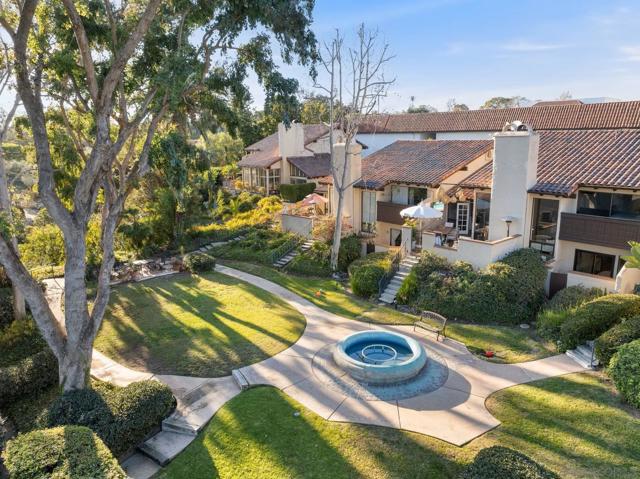 16936 Via de Santa Fe, Rancho Santa Fe CA: https://media.crmls.org/mediaz/610ad855-758b-417f-8de7-cf39899660b5.jpg