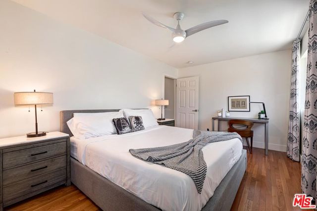 4417 Campbell Drive, Los Angeles CA: https://media.crmls.org/mediaz/610c1dfb-f4a5-4832-b677-6a3c98ac0231.jpg