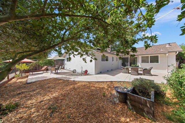 209 Calvin Place, Santa Cruz CA: https://media.crmls.org/mediaz/610c1f90-524a-4544-978e-ca6dc469a070.jpg