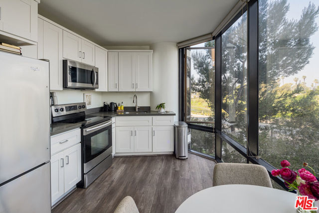 4316 Marina City Club, 210-G photo 3
