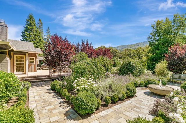 19273 Citrus Lane, Saratoga CA: https://media.crmls.org/mediaz/610f4c6e-6418-4bcb-a9f1-7dde867ee117.jpg