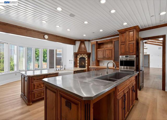 Image 17 of 60 For 920 Happy Valley Rd