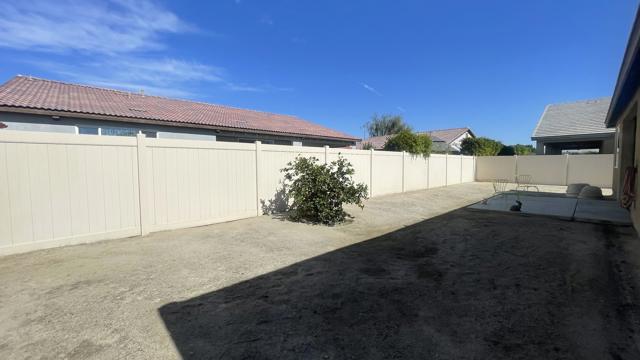 82982 Wheatley Court, Indio CA: https://media.crmls.org/mediaz/610ff703-5c0e-4d1e-a4cb-0100f1a72862.jpg