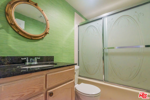 458 N Oakhurst, Beverly Hills CA: https://media.crmls.org/mediaz/611145bf-b220-4b24-a6f2-2b530f48783c.jpg