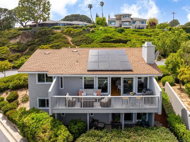 5719 Caminito Norte, La Jolla CA: https://media.crmls.org/mediaz/61116a50-2e25-4839-b418-2ebb7f0e9e0b.jpg