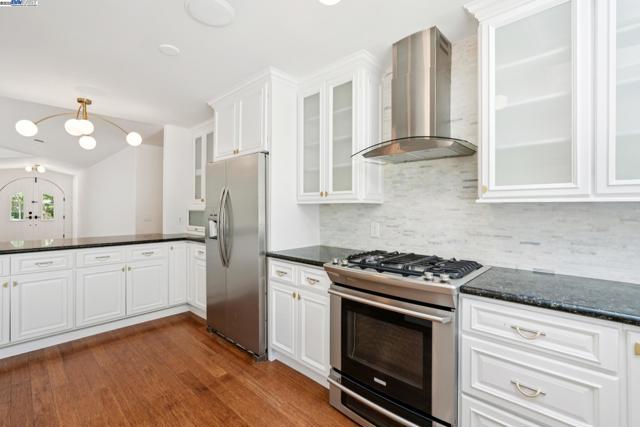 2643 Buena Vista Ave, Walnut Creek CA: https://media.crmls.org/mediaz/61123592-1a13-4300-ba41-2333cf6a3116.jpg