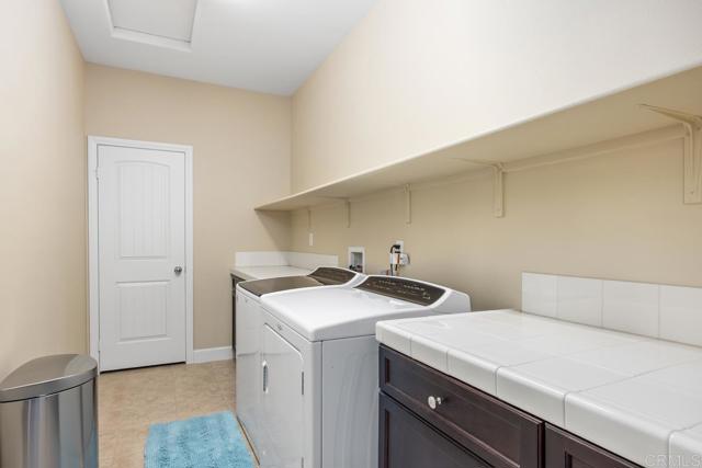 Detail Gallery Image 31 of 58 For 219 Flores Ln, Vista,  CA 92083 - 4 Beds | 2/1 Baths