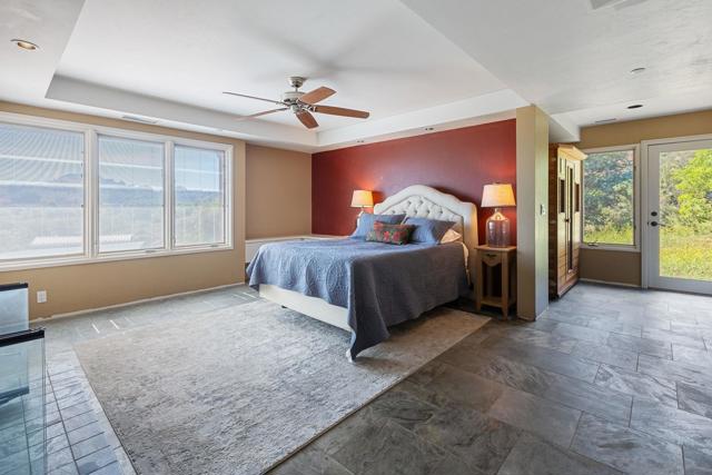 27615 Alps Ln, Escondido CA: https://media.crmls.org/mediaz/611268b4-bf33-4da9-ba7a-468995639e3f.jpg