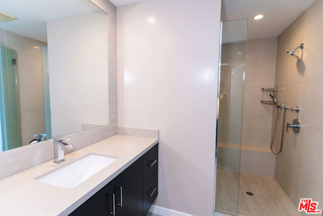 3423 Scadlock Lane, Sherman Oaks CA: https://media.crmls.org/mediaz/61127526-f3a5-47df-8355-13089d3dfba7.jpg