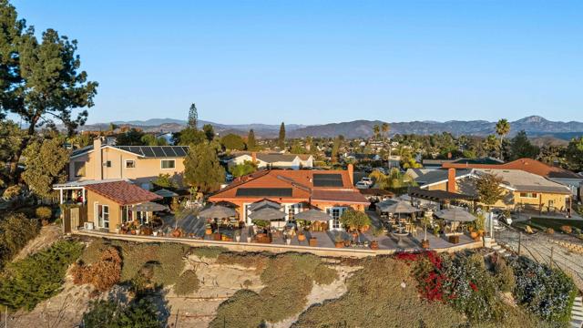 10009 Anoel Court, Spring Valley CA: https://media.crmls.org/mediaz/61127919-26a3-45ef-96d5-613807d46ed5.jpg