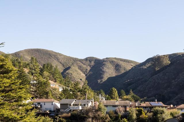 1020 Everglades Drive, Pacifica CA: https://media.crmls.org/mediaz/611311f6-1722-48b2-b000-57d3a8740823.jpg