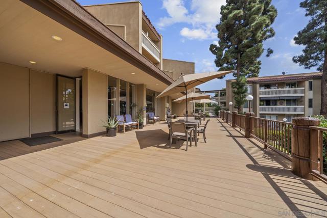 4600 Lamont Street, San Diego, California 92109, 2 Bedrooms Bedrooms, ,2 BathroomsBathrooms,Condominium,For Sale,Lamont Street,240023121SD