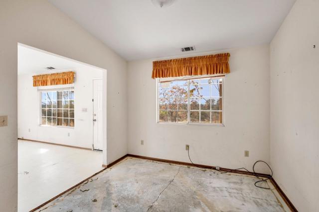 4505 4 X Ranch Road, Burson CA: https://media.crmls.org/mediaz/6114f57a-8709-4bef-b803-267a40f3eea7.jpg