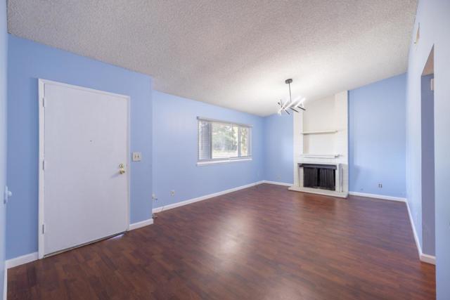 6862 Westchester Way, Citrus Heights CA: https://media.crmls.org/mediaz/6115c005-d46e-43da-93a3-8a56f45c47f7.jpg