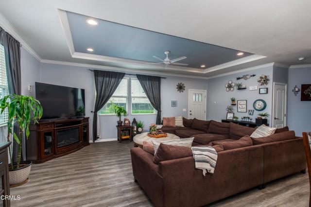 Detail Gallery Image 6 of 26 For 101 Gay Dr, Ventura,  CA 93003 - 3 Beds | 2 Baths