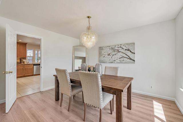 6113 Oak Forest, San Jose CA: https://media.crmls.org/mediaz/61164aa9-834c-4943-b351-4357d51b4216.jpg