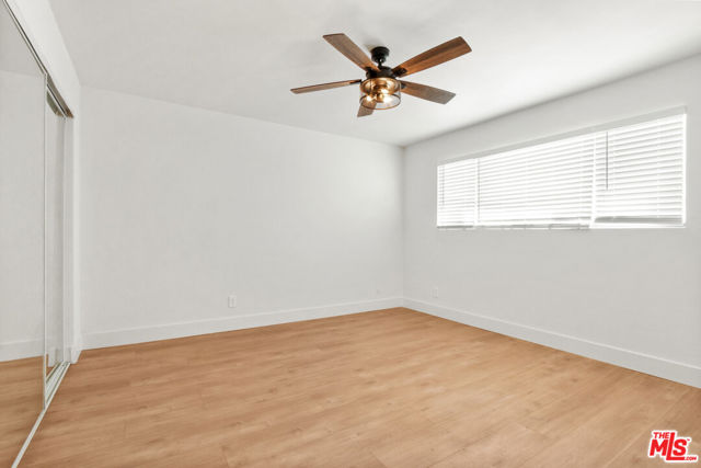 14110 Yukon Avenue, Hawthorne CA: https://media.crmls.org/mediaz/6116738e-551a-4e1e-b208-f72326e260ab.jpg