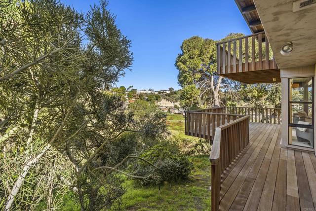 Detail Gallery Image 38 of 50 For 1004 W Walnut Ave., San Diego,  CA 92103 - 4 Beds | 3 Baths