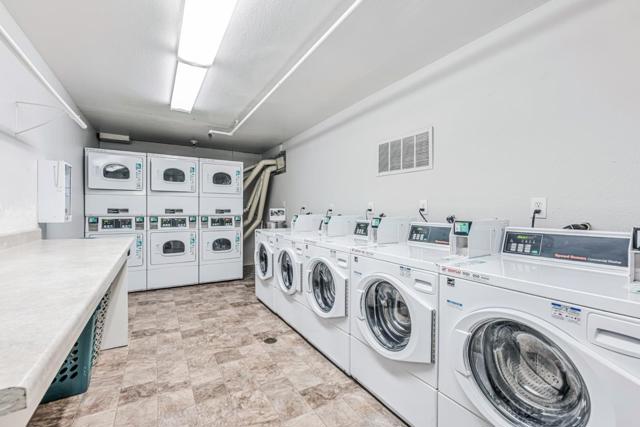 3154 Shelter Creek Lane, San Bruno CA: https://media.crmls.org/mediaz/6116eca4-34af-4653-b0ea-c3e753afc26c.jpg