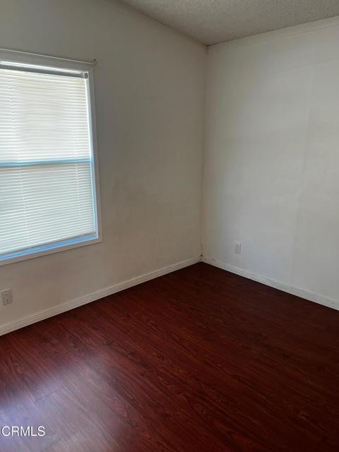 Detail Gallery Image 12 of 30 For 227 Calle De La Rosa #227,  Camarillo,  CA 93012 - 2 Beds | 2 Baths