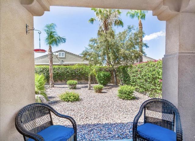 81690 Avenida Alturas, Indio CA: https://media.crmls.org/mediaz/61187341-4c6e-4605-b9aa-1d123731c699.jpg