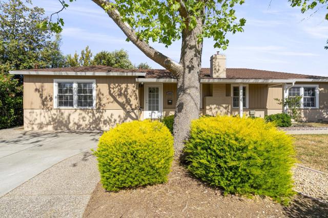1394 Pauline Drive, Sunnyvale CA: https://media.crmls.org/mediaz/611980e3-f4ac-4b79-b704-beb381d86126.jpg