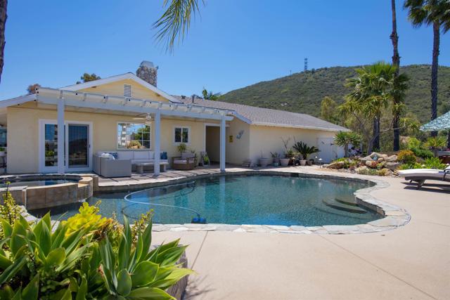 Home for Sale in Valley Center