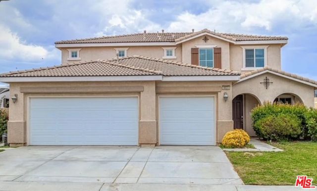 8823 Mora Court, Lancaster CA: https://media.crmls.org/mediaz/6119bbff-d5f1-49b3-bd51-4a4f099ec88e.jpg